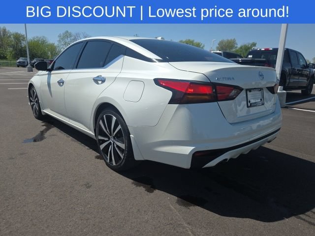 Used 2020 Nissan Altima 2.0 Platinum FWD image 14