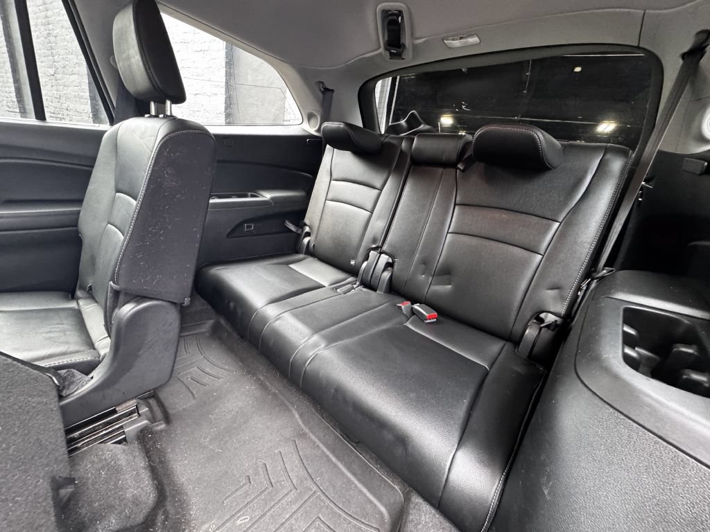 Used 2016 Honda Pilot Touring image 15