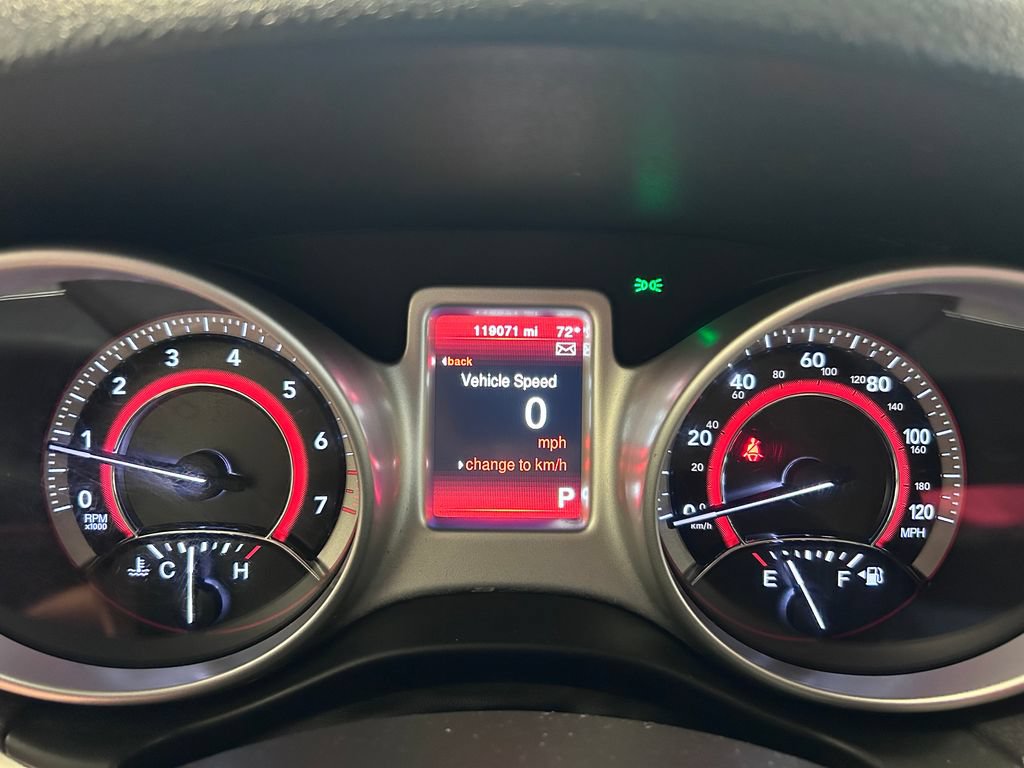 Used 2018 Dodge Journey SE w/ Connectivity Group FWD image 12