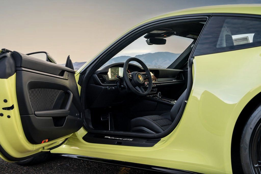 New 2026 Porsche 911 Carrera GTS image 17