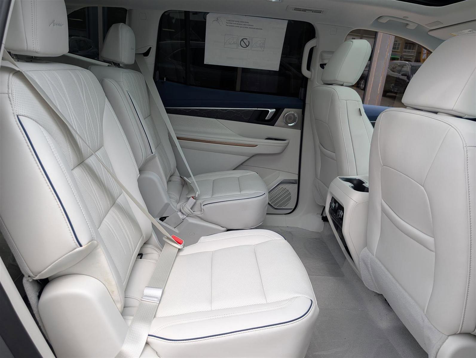 New 2026 Buick Enclave Avenir w/ Super Cruise Package image 9