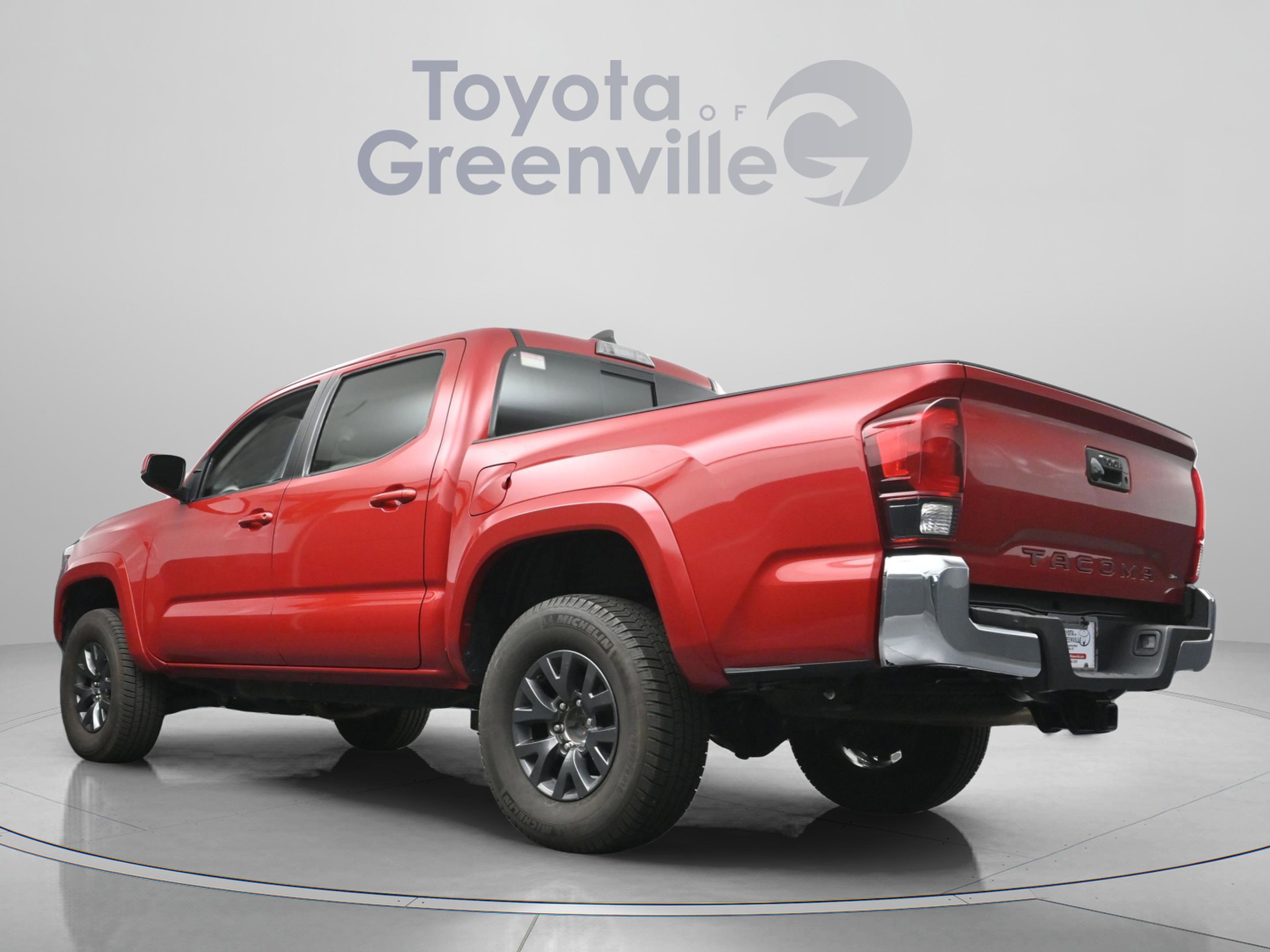 Used 2023 Toyota Tacoma SR5 AWD/4WD image 9