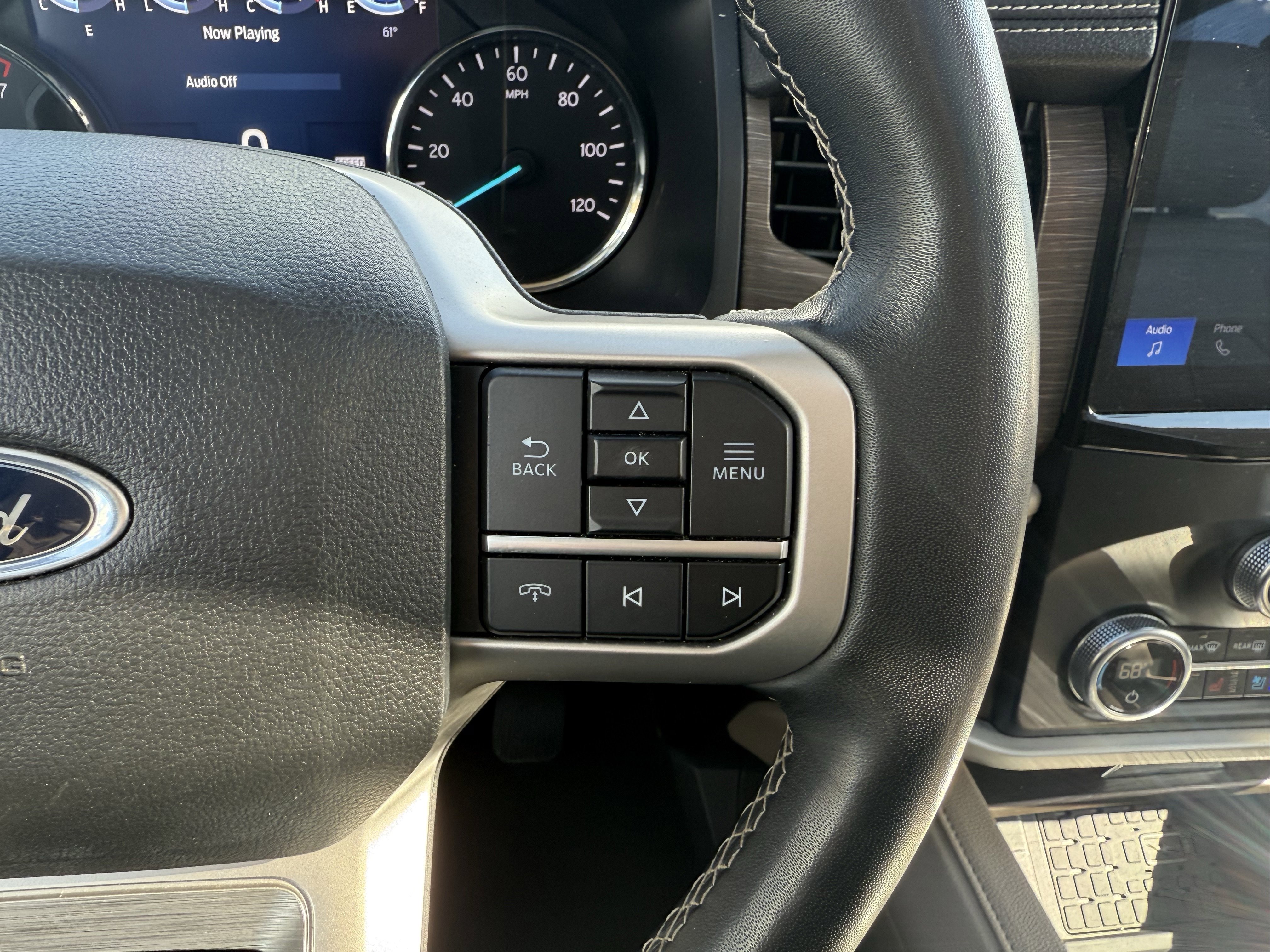 Used 2024 Ford Expedition Limited image 18