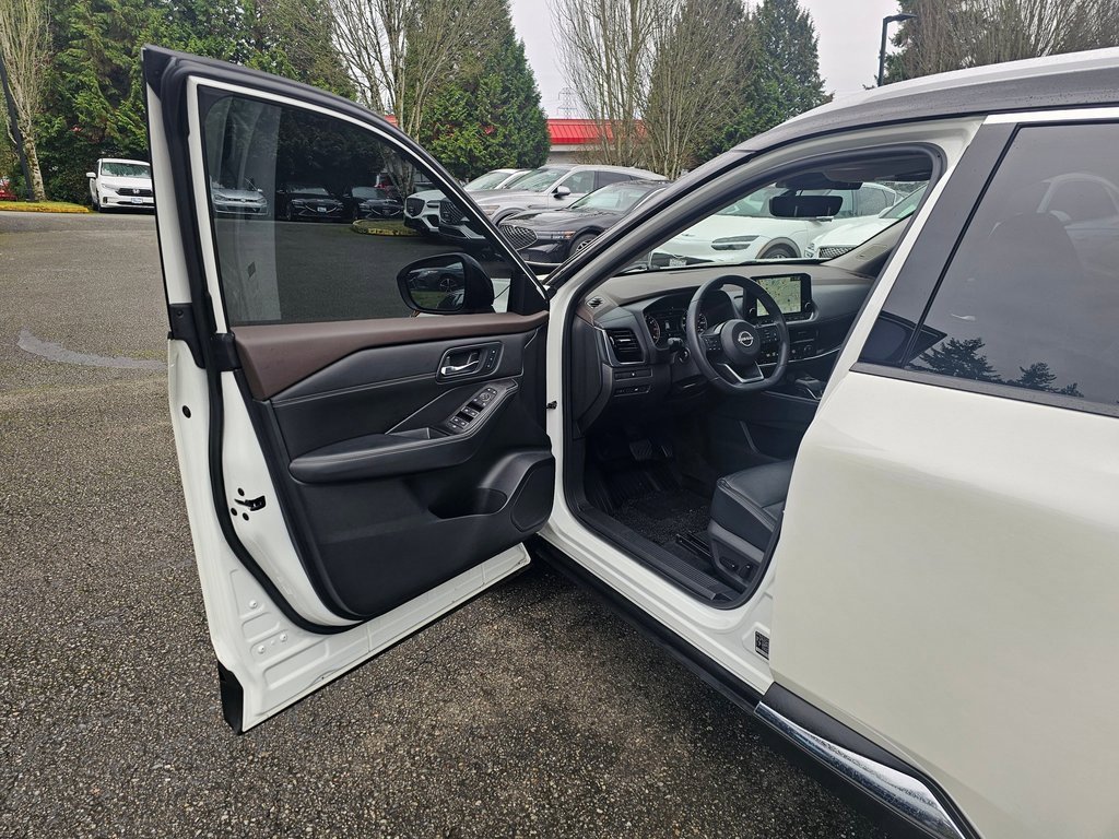 Used 2022 Nissan Rogue SL w/ SL Premium Package image 19