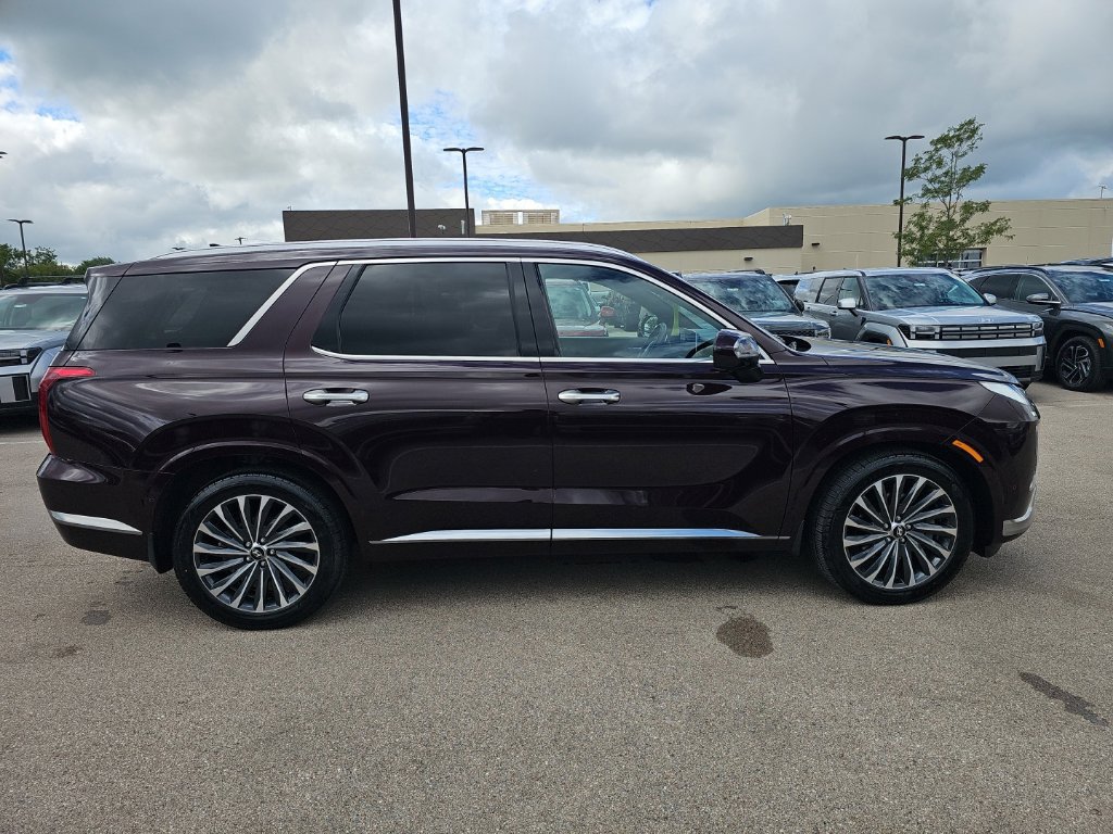 Certified 2024 Hyundai Palisade Calligraphy FWD image 6