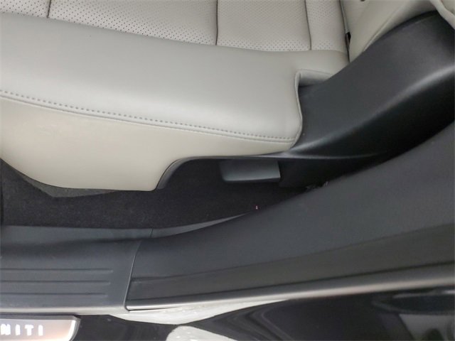 Used 2023 INFINITI QX50 Sensory image 13