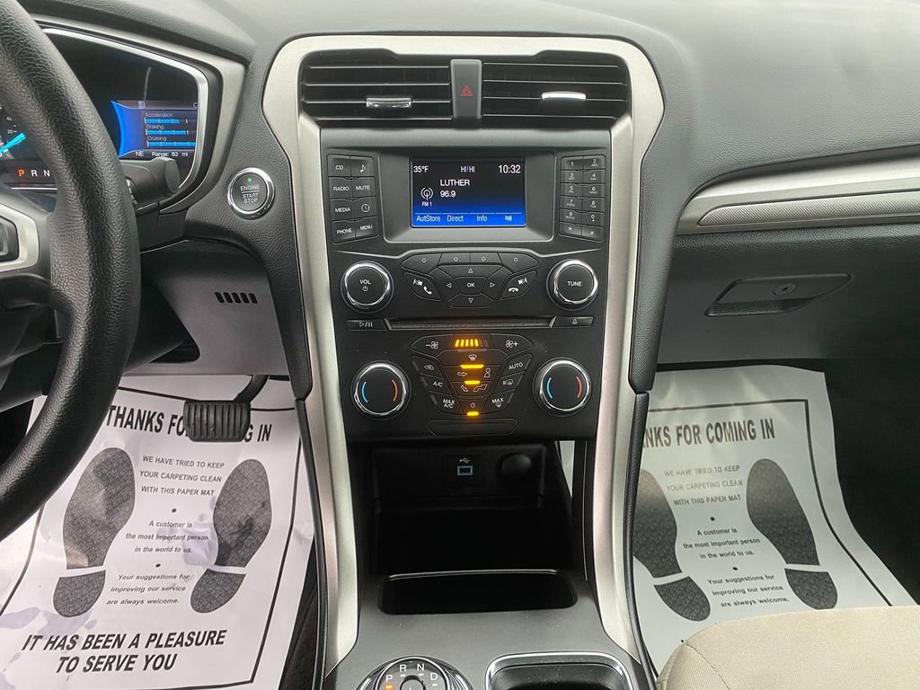 Used 2018 Ford Fusion S image 18