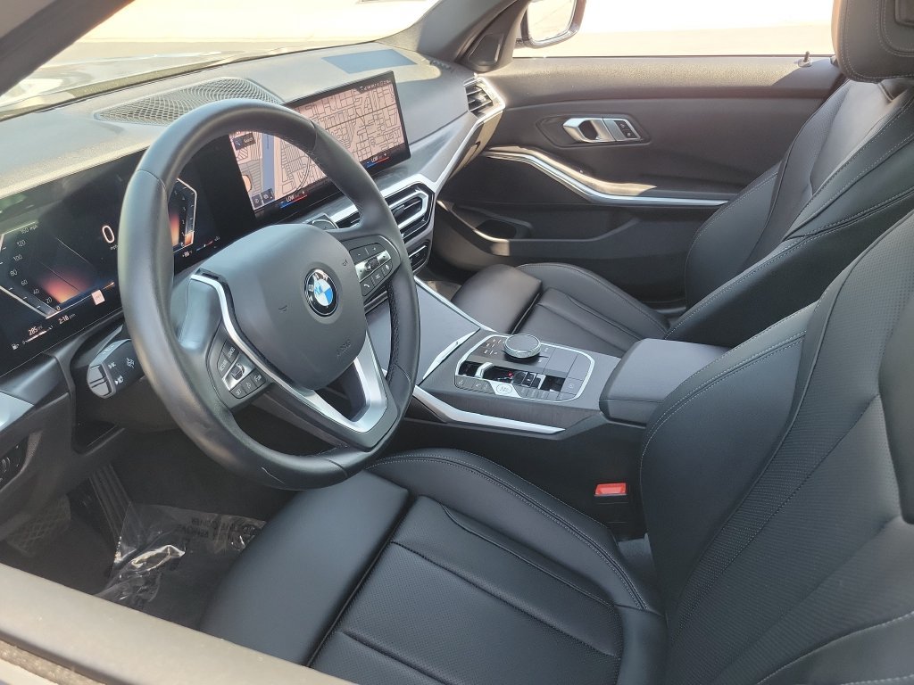 Used 2023 BMW 330i Sedan w/ Driving Assistance Package RWD image 3