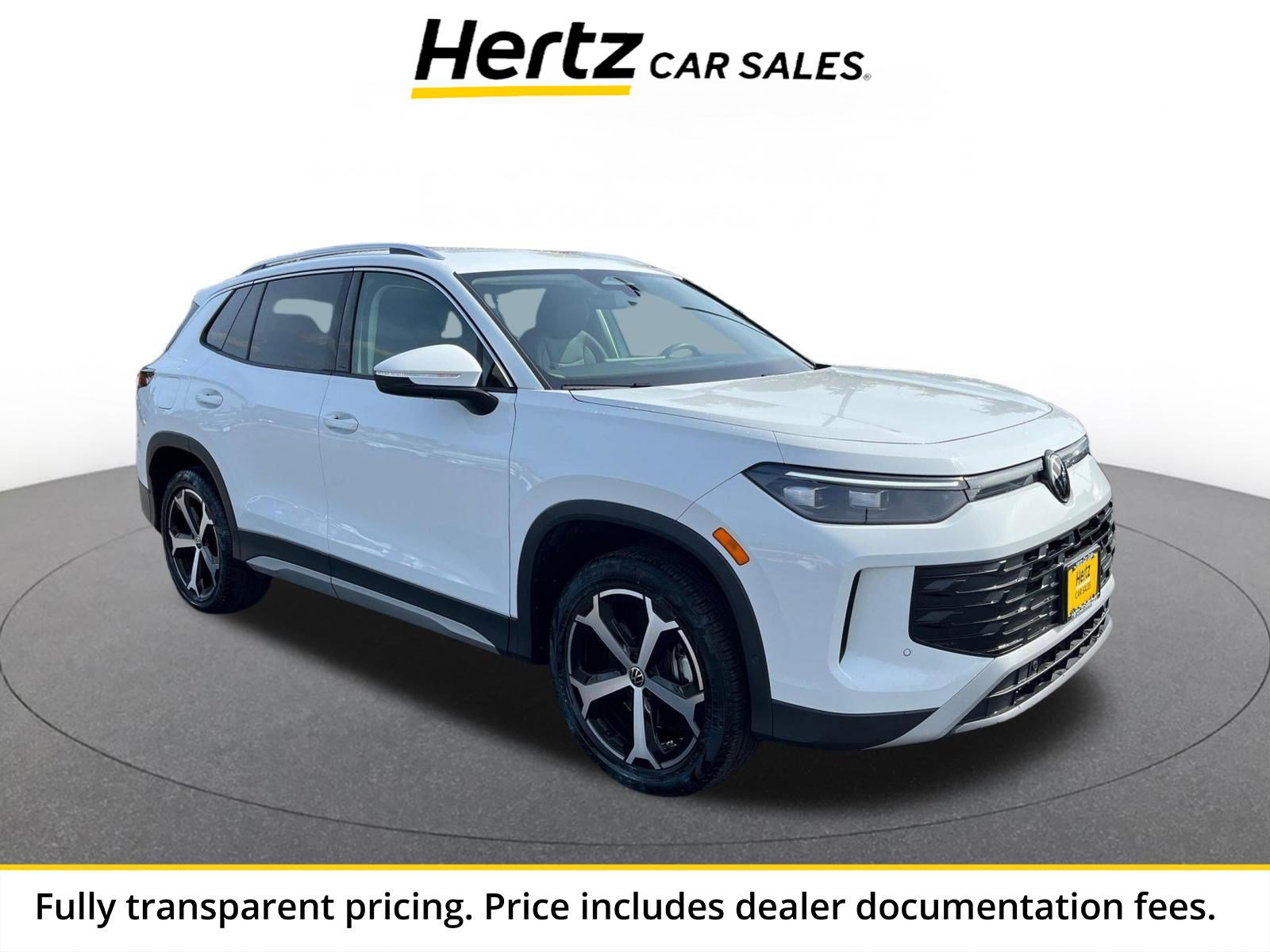 Used 2026 Volkswagen Tiguan SE AWD/4WD image 1
