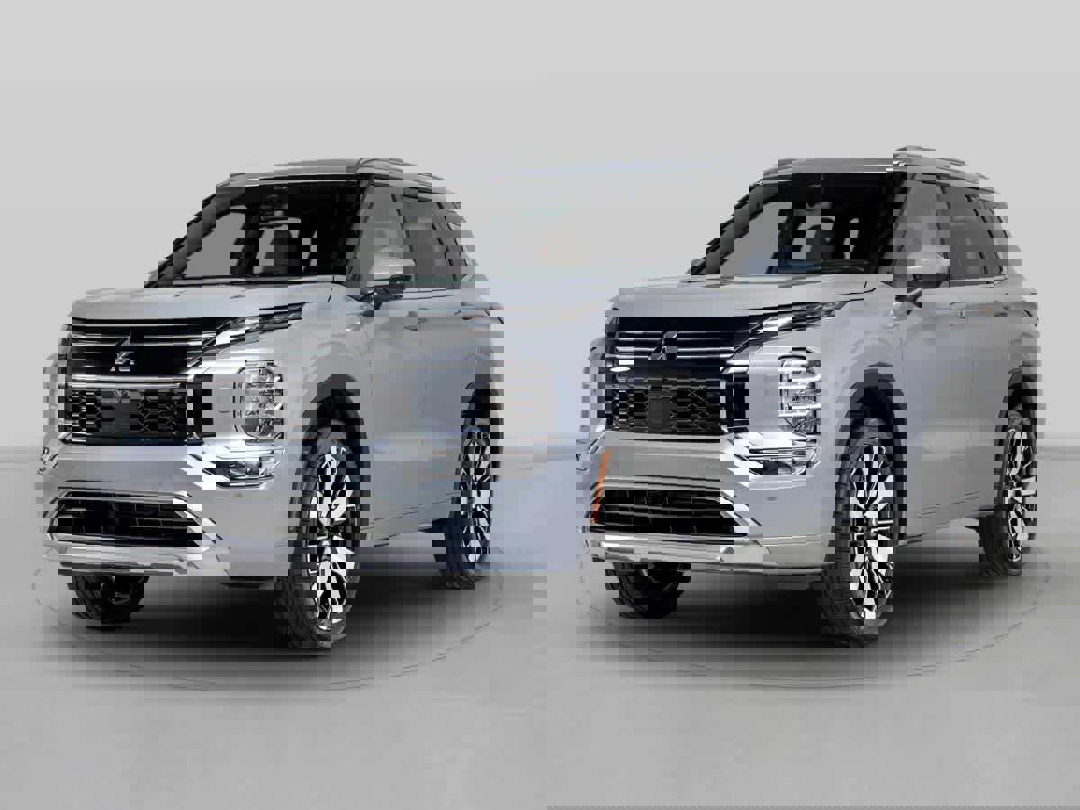 New 2025 Mitsubishi Outlander SE image 1