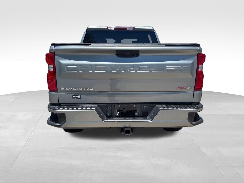 Used 2025 Chevrolet Silverado 1500 RST AWD/4WD image 5