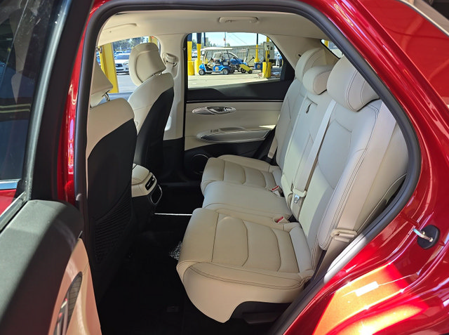 Used 2022 Genesis GV70 2.5T w/ Select Package AWD/4WD image 6