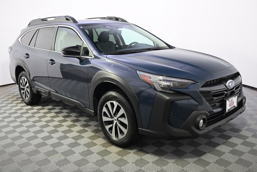 Used 2024 Subaru Outback Premium image 8