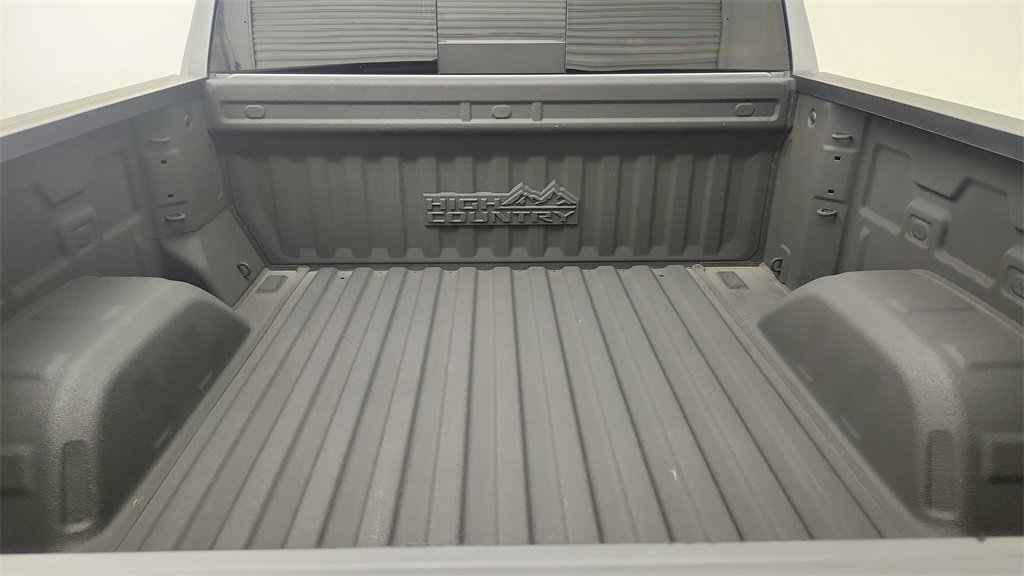 Certified 2023 Chevrolet Silverado 1500 High Country w/ Technology Package image 30