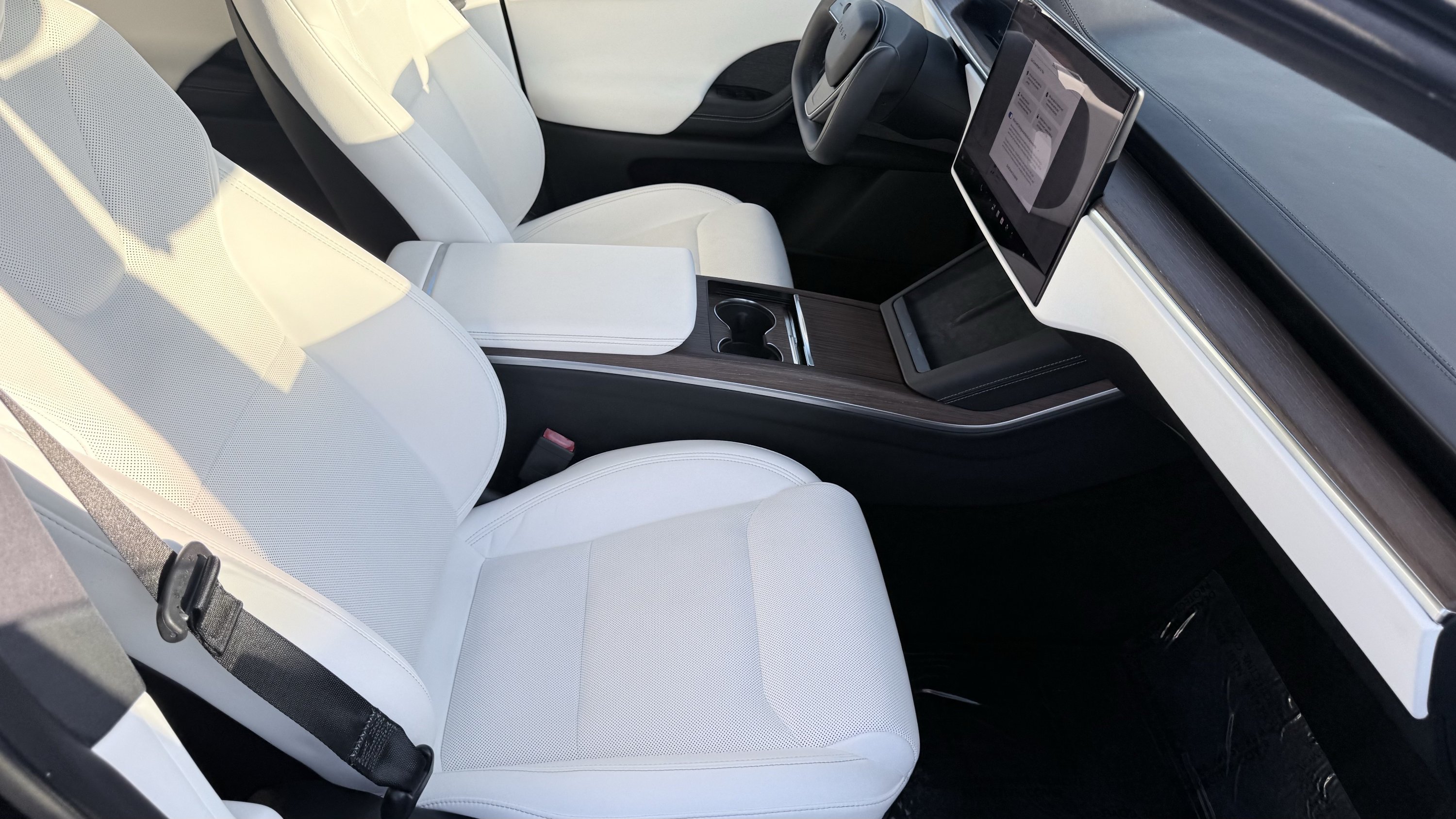 Used 2023 Tesla Model X AWD/4WD image 38