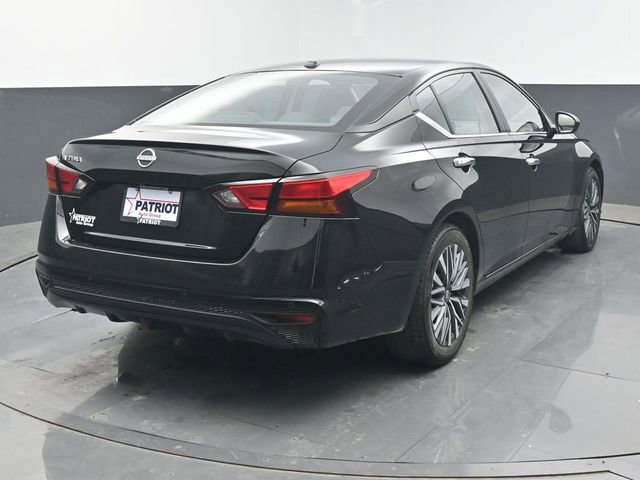 Used 2025 Nissan Altima 2.5 SV image 5