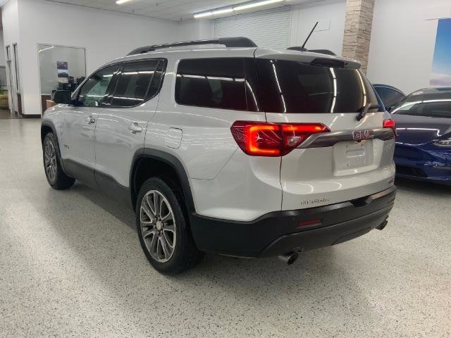 Used 2017 GMC Acadia SLT AWD/4WD image 6