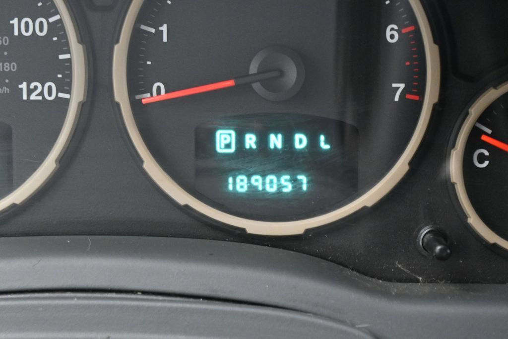 Used 2008 Jeep Liberty Sport w/ Popular Equipment Group AWD/4WD image 16