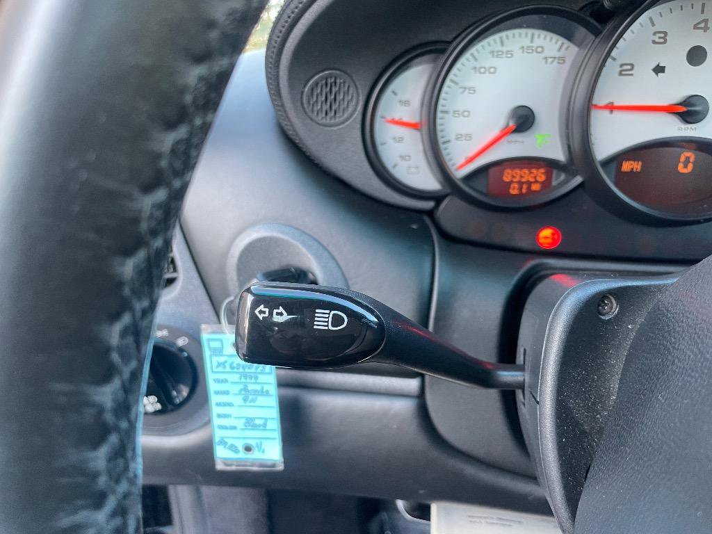 Used 1999 Porsche 911 Carrera image 18