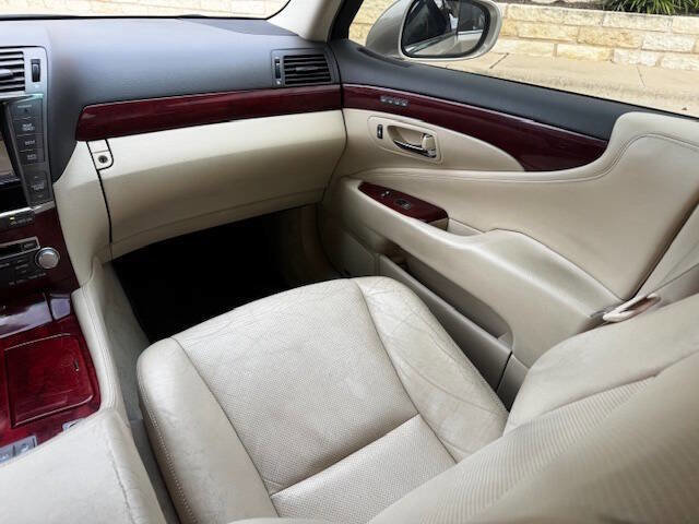 Used 2012 Lexus LS 460 image 23