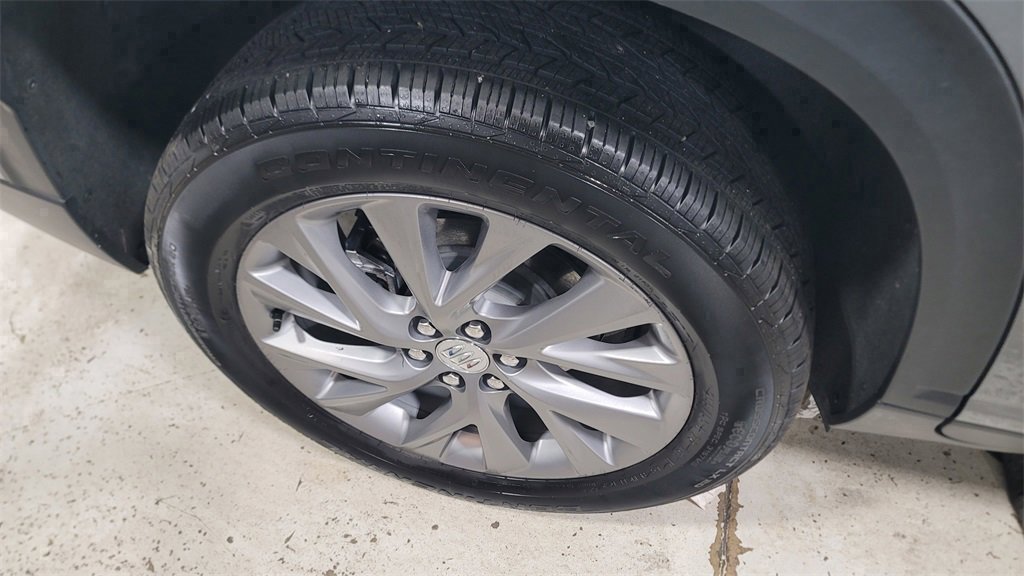 Used 2025 Buick Enclave Preferred image 5