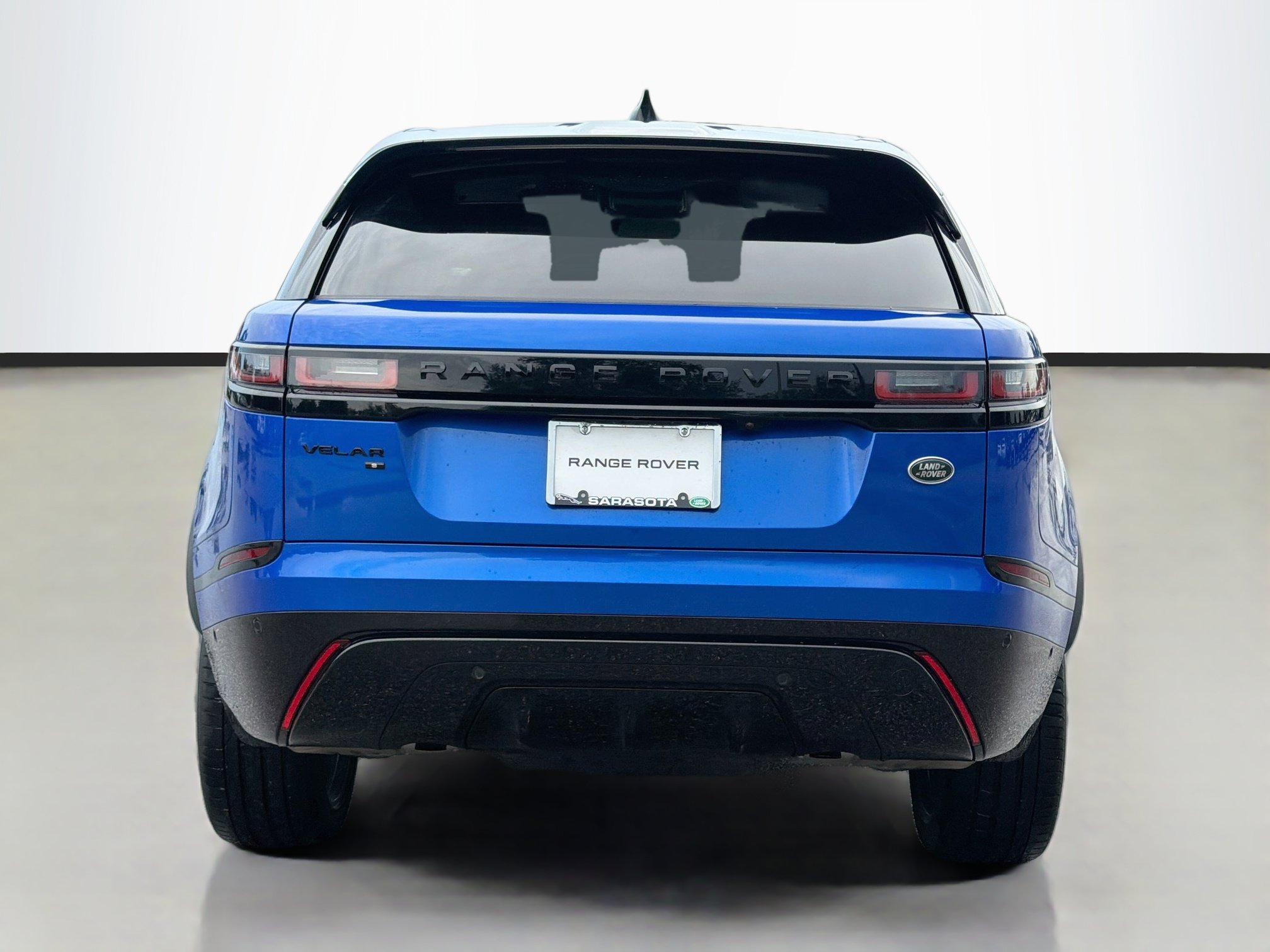 Used 2021 Land Rover Range Rover Velar R-Dynamic S AWD/4WD image 4