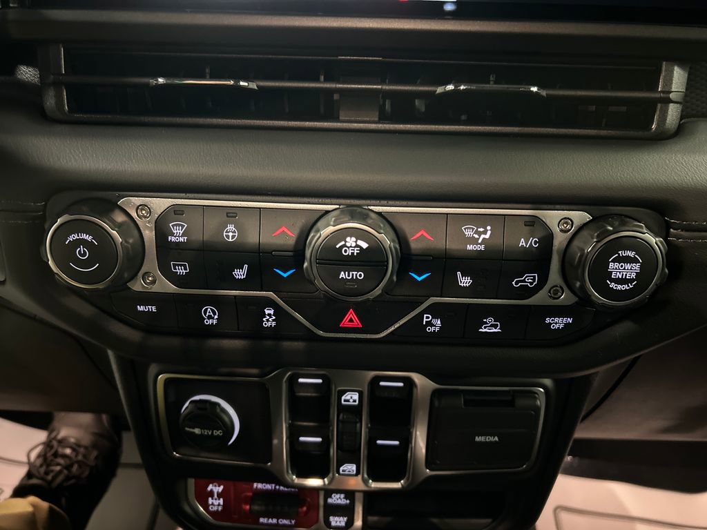 New 2026 Jeep Wrangler Sahara image 17