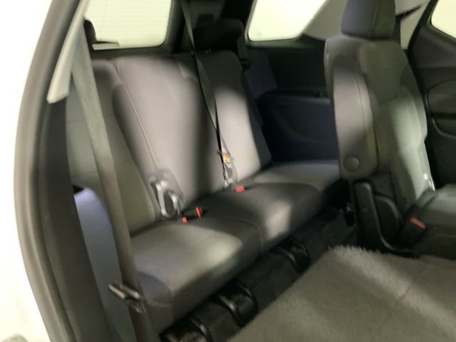 Used 2020 Chevrolet Traverse LT FWD image 31
