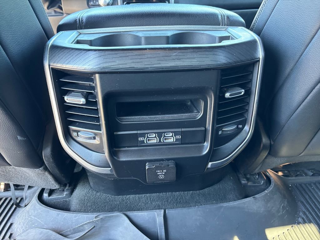 Used 2012 Dodge Grand Caravan SXT FWD image 27