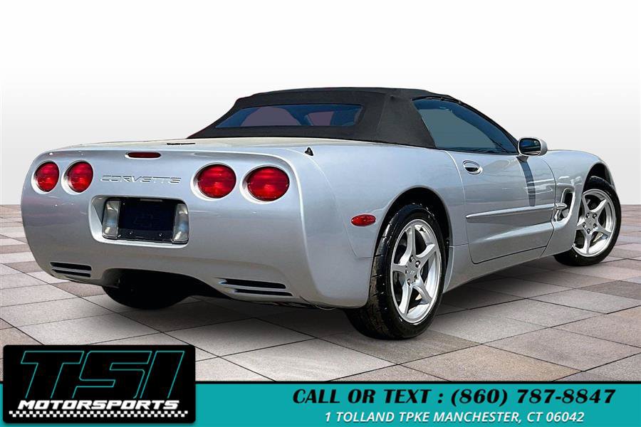 Used 2000 Chevrolet Corvette Convertible RWD image 2