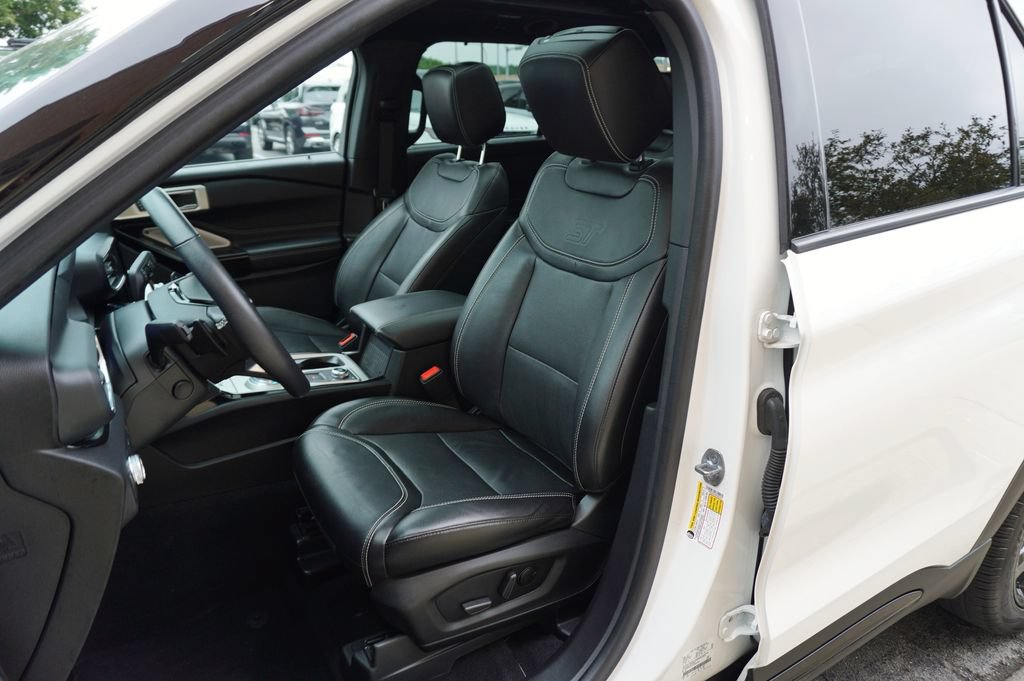 Used 2022 Ford Explorer ST w/ Equipment Group 401A AWD/4WD image 12