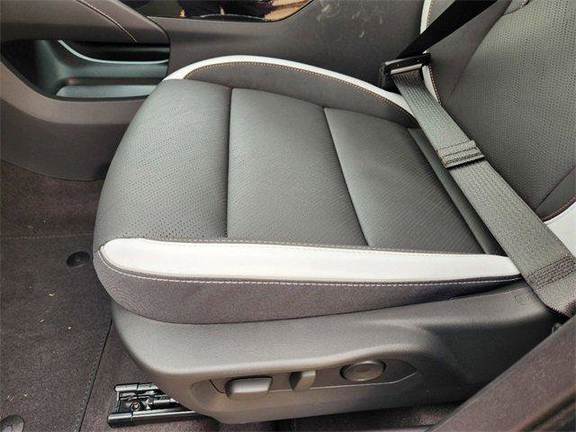 New 2025 Buick Envision Sport Touring image 18