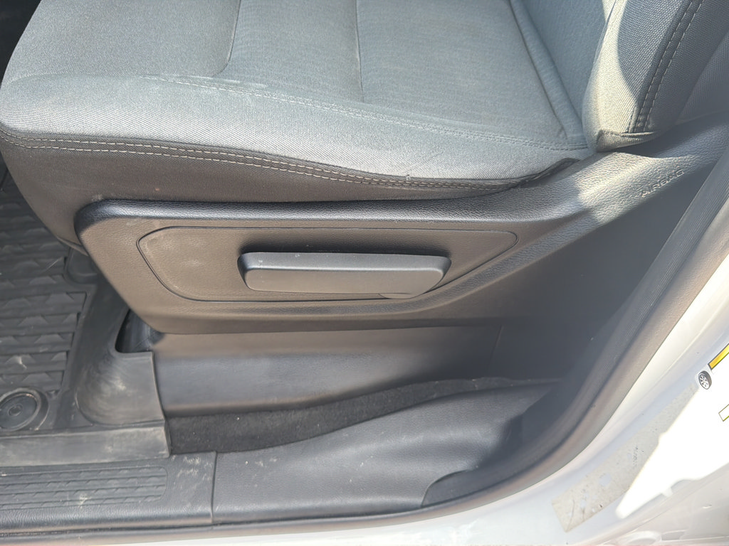 Used 2020 RAM 1500 Big Horn AWD/4WD image 19