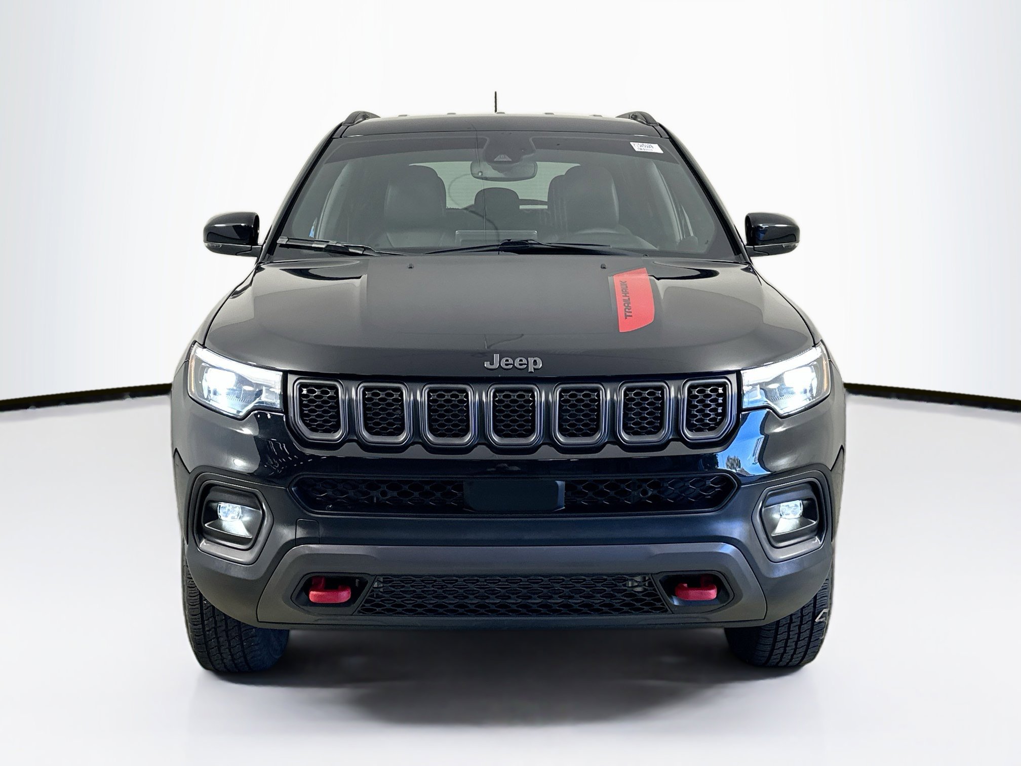 Used 2023 Jeep Compass Trailhawk w/ Trailhawk Elite Group AWD/4WD image 2