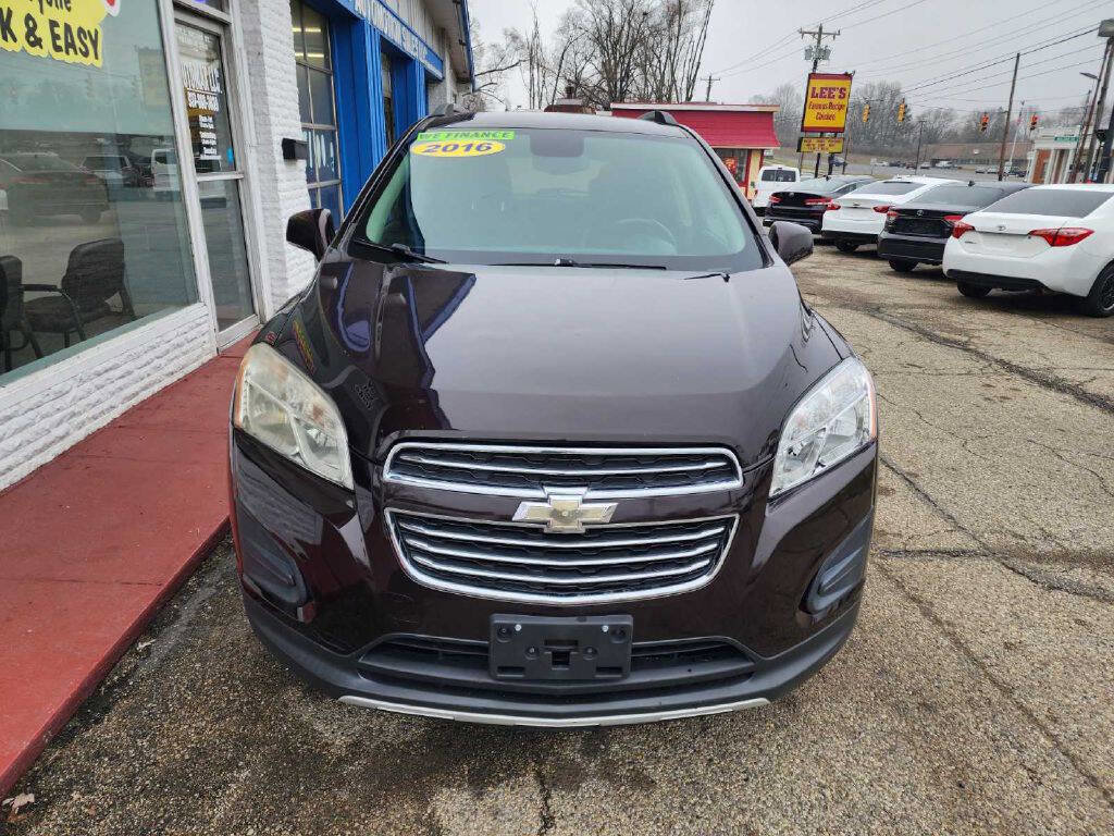 Used 2016 Chevrolet Trax LT w/ LT Convenience Package image 2