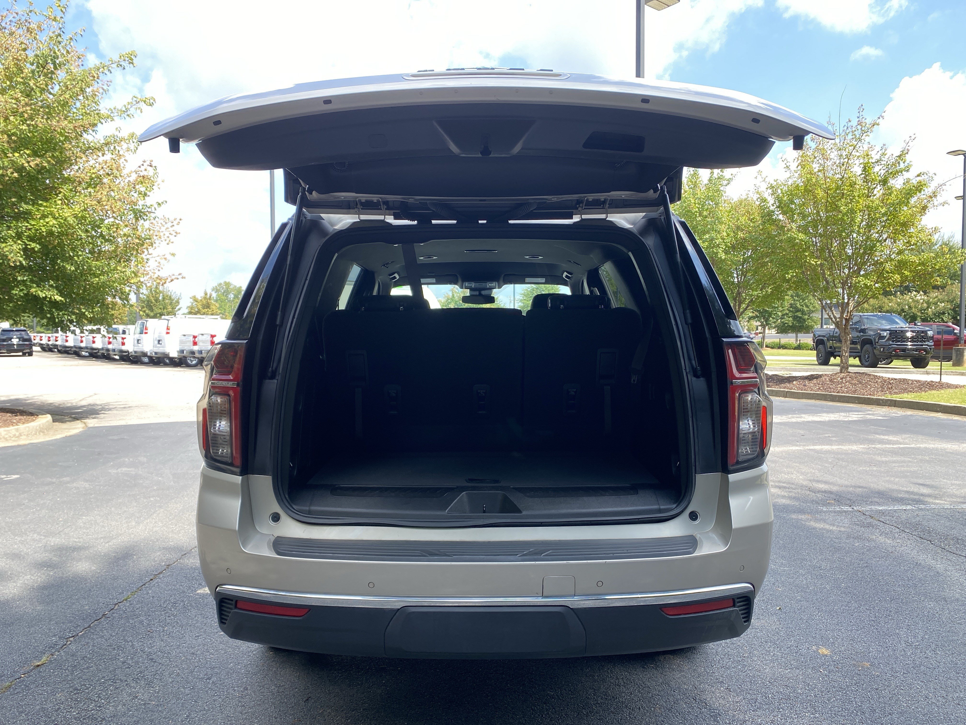 Used 2023 Chevrolet Tahoe LS w/ Driver Alert Package RWD image 11