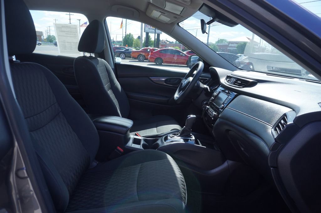 Used 2020 Nissan Rogue S AWD/4WD image 29