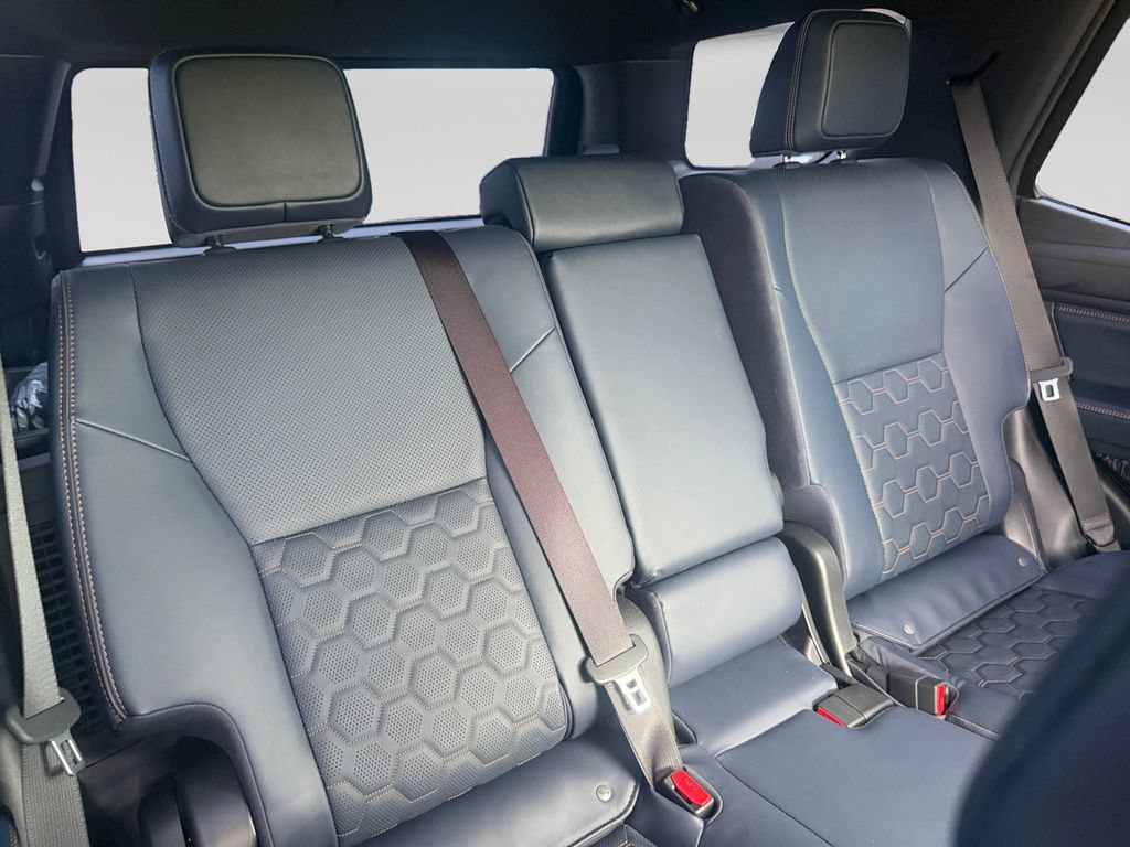 Used 2025 Toyota 4Runner Platinum AWD/4WD image 20