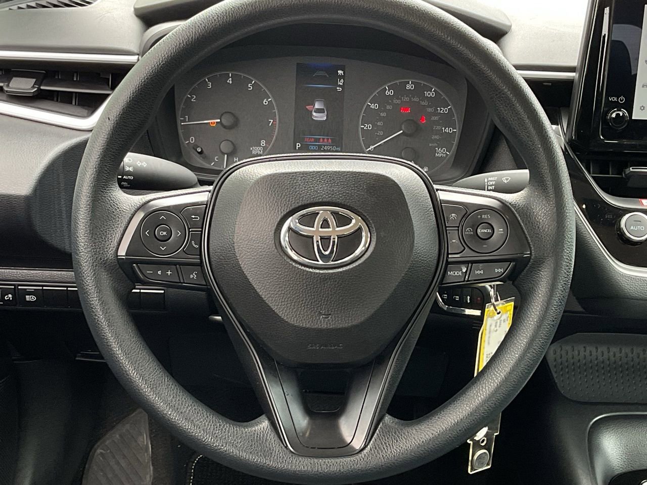 Used 2025 Toyota Corolla LE image 18