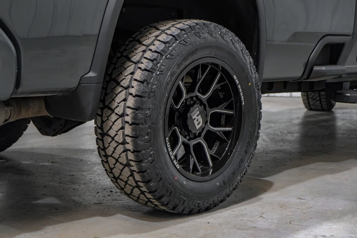 Used 2025 Chevrolet Silverado 2500 LTZ w/ LTZ Premium Texas Edition image 63