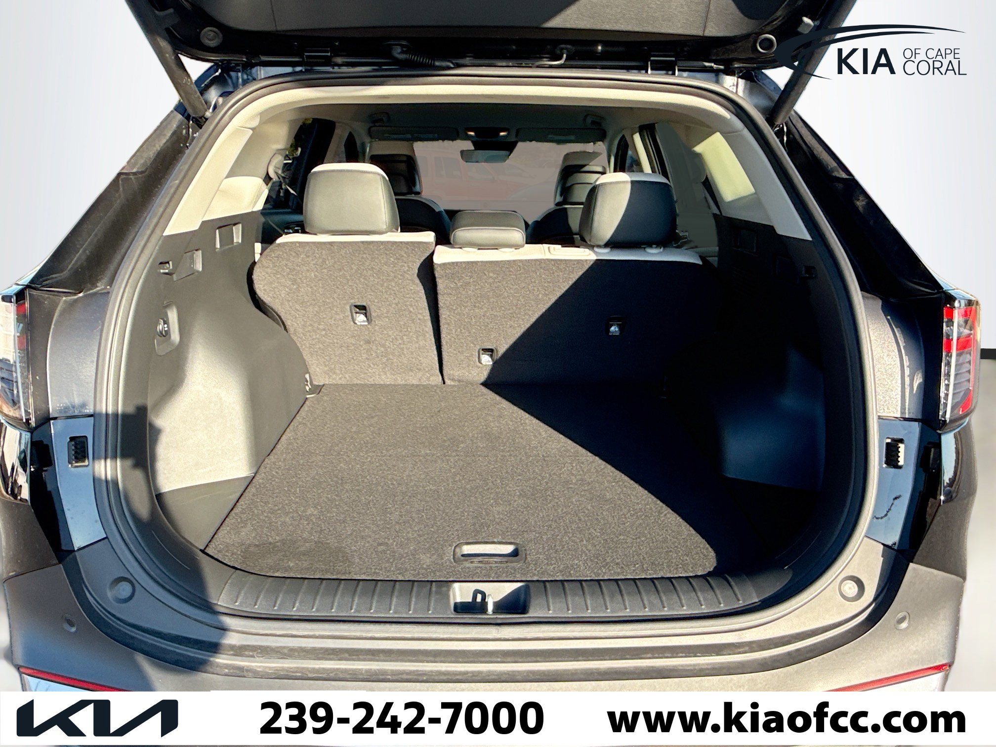 Used 2026 Kia Sportage EX image 12