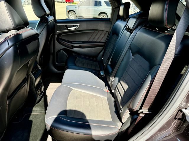 Used 2022 Ford Edge ST-Line AWD/4WD image 11