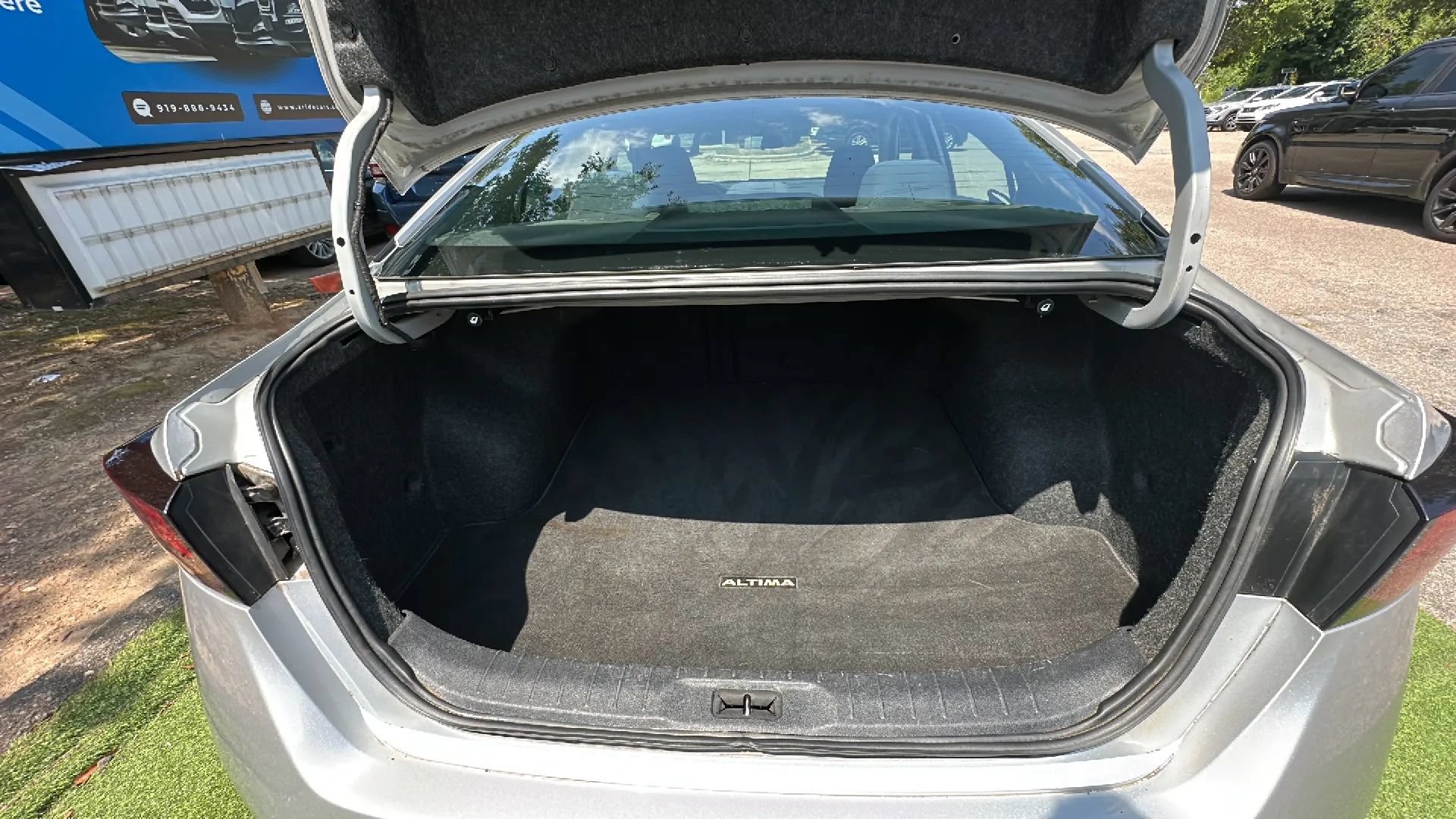 Used 2020 Nissan Altima 2.5 S FWD image 8