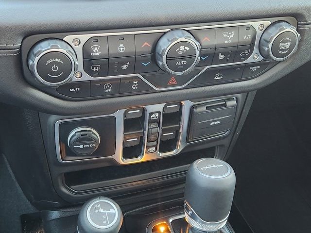 Used 2025 Jeep Gladiator Sport image 22