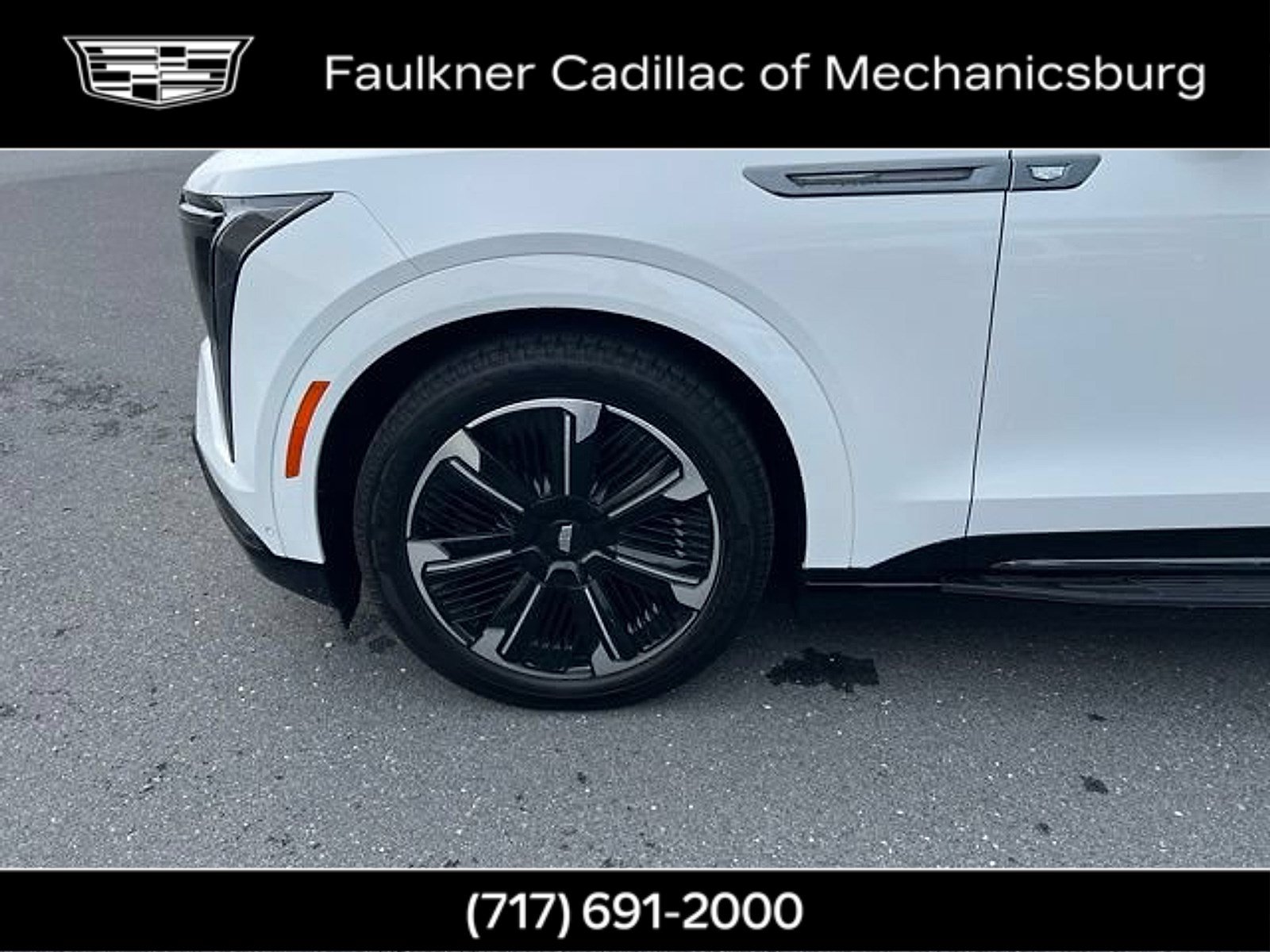 Certified 2025 Cadillac Escalade IQ Sport 1 w/ Smart Trailering package AWD/4WD image 36