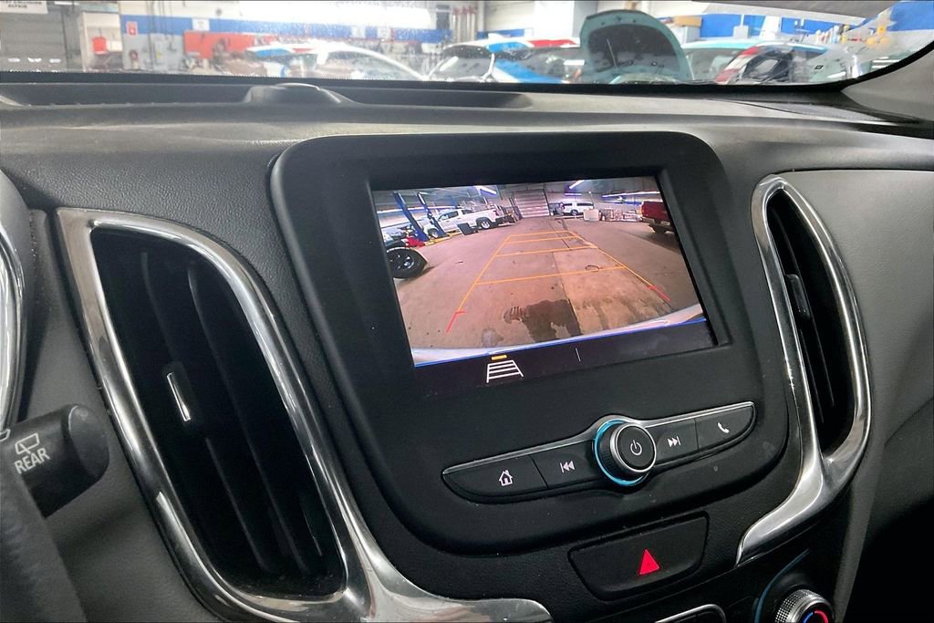 Used 2020 Chevrolet Equinox LS w/ LS Convenience Package image 17