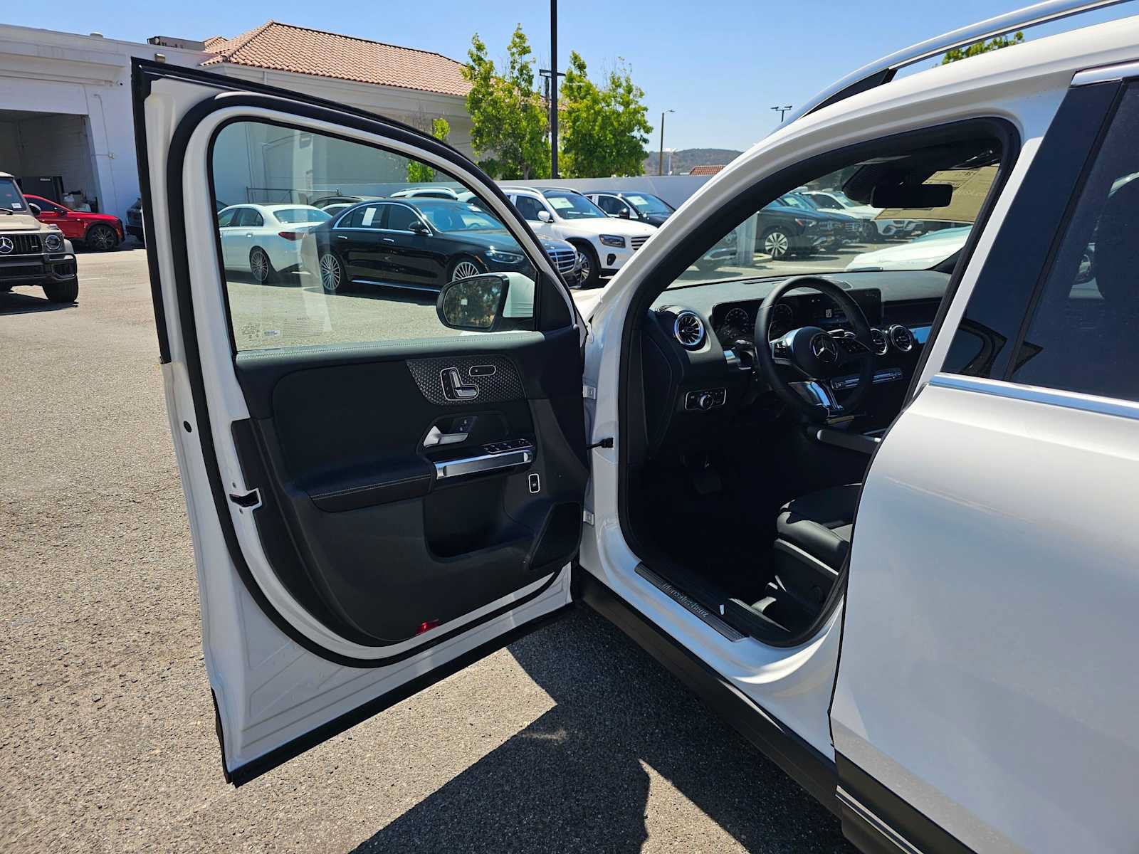 New 2026 Mercedes-Benz GLB 250 image 19