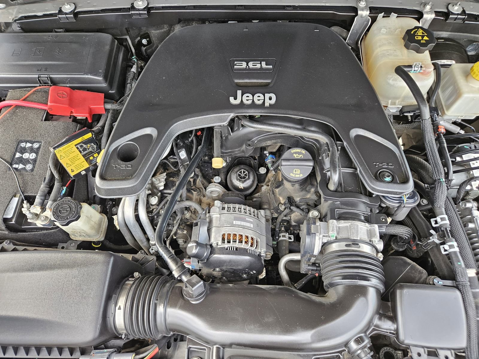Used 2021 Jeep Gladiator Sport AWD/4WD image 37