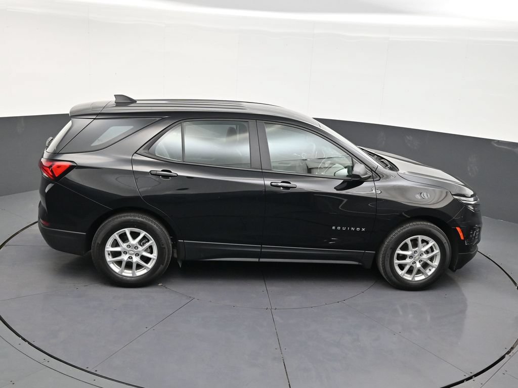 Used 2020 Chevrolet Equinox LS w/ LS Convenience Package FWD image 16