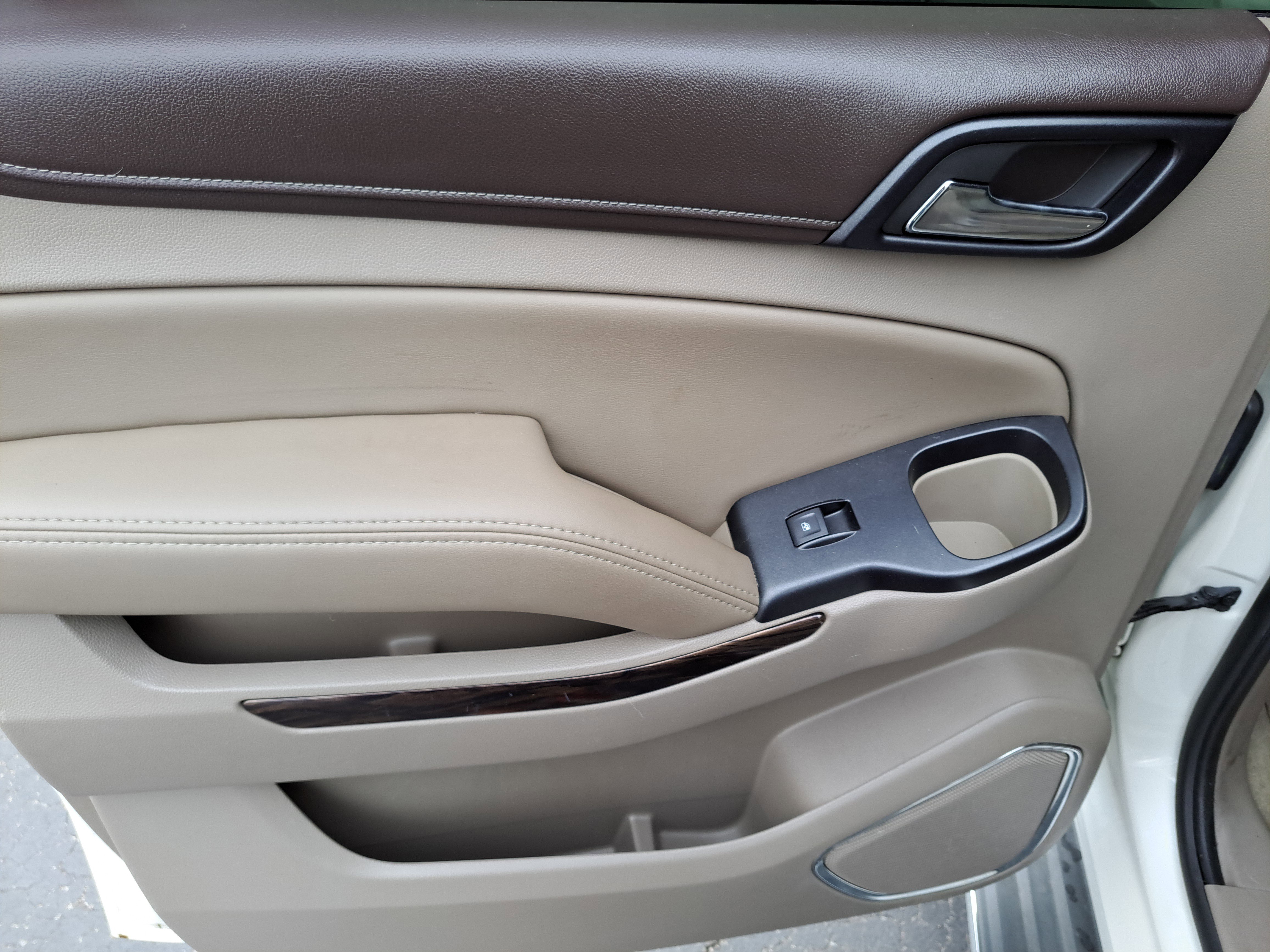 Used 2015 GMC Yukon XL SLT w/ Open Road Package image 10